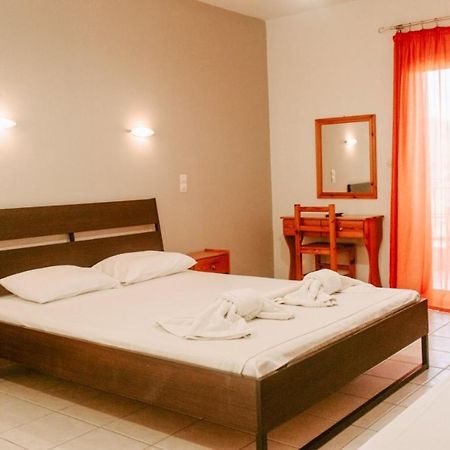 Alexios Apartments Perdika  Bagian luar foto